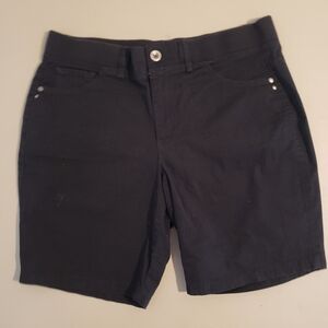 Gloria Vanderbilt Women's Black Shorts